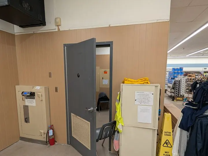 Food Lion Store Renovation - photo 2